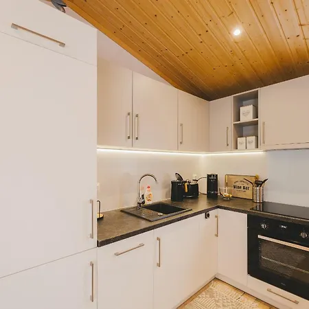Andrea Apartman *